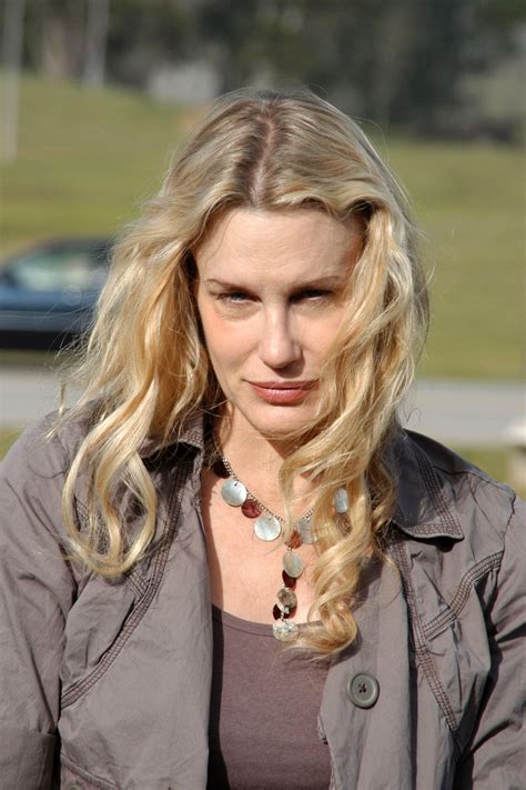 Daryl Hannah nua, pelada